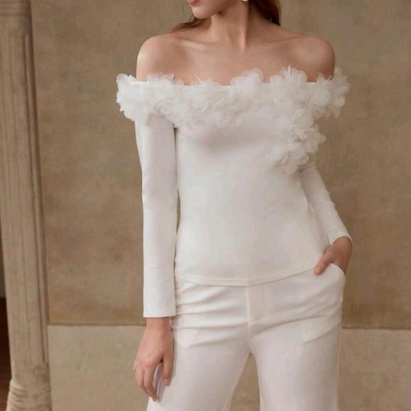 PREMIUM APPLIQUES OFF SHOULDER T-SHIRT - Picture 4 of 5